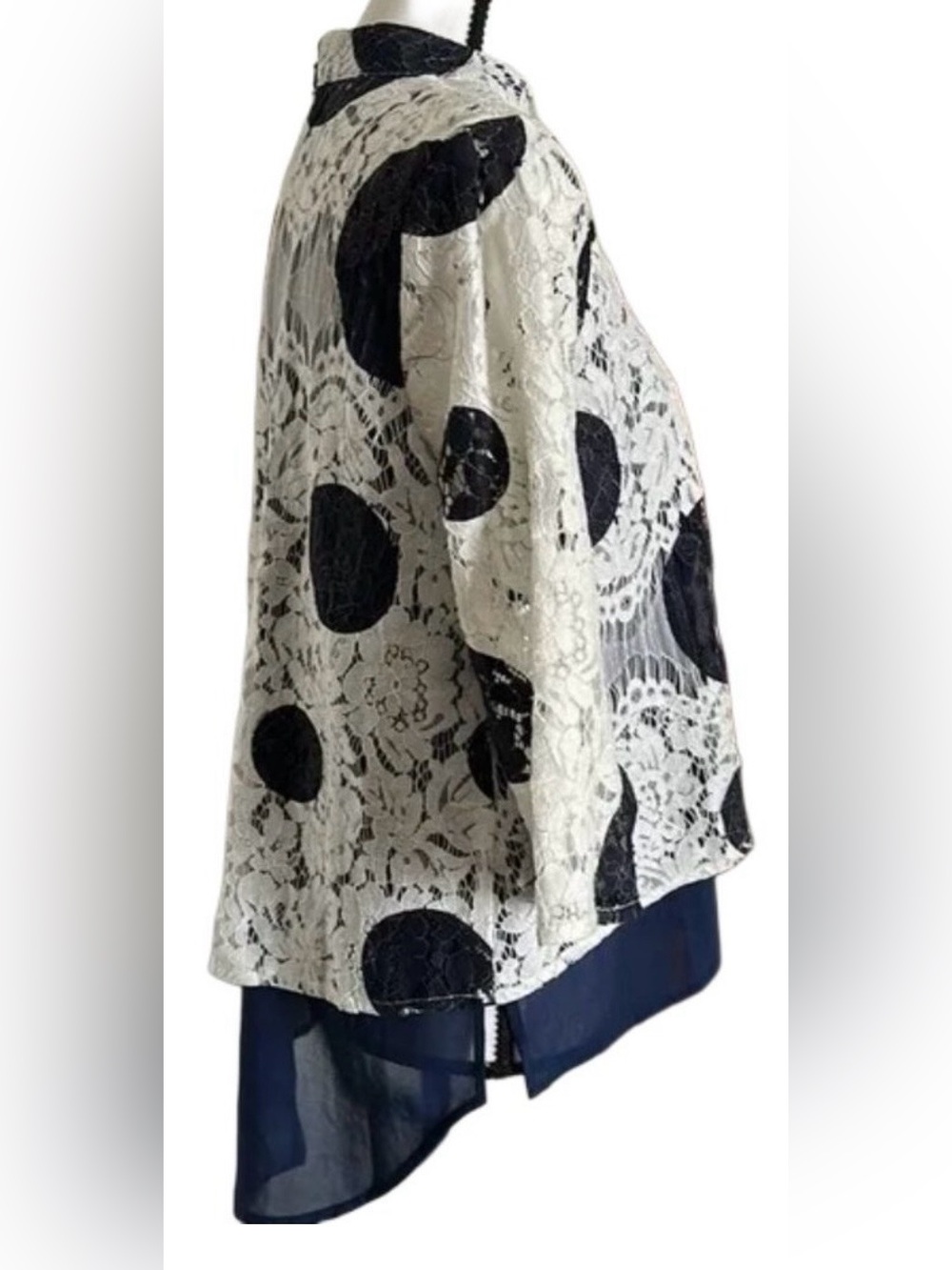 Anthropologie - HD in Paris Romantic Lace Polka Dot Blouse in Navy/Ivory size 8 - Picture 12 of 16